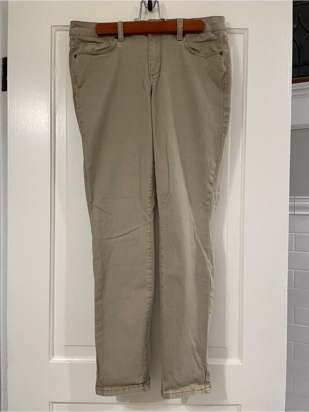 Sonoma Skinny Pants in Khaki Tan